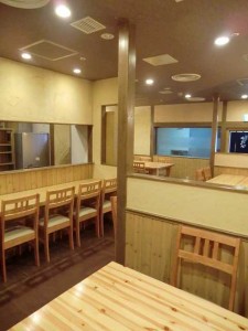 カウンター＆ボックスで21席はとれます！