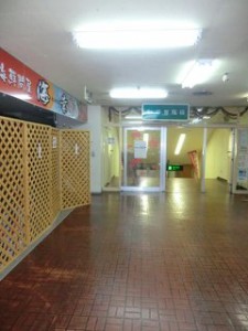 北34条駅直結です。